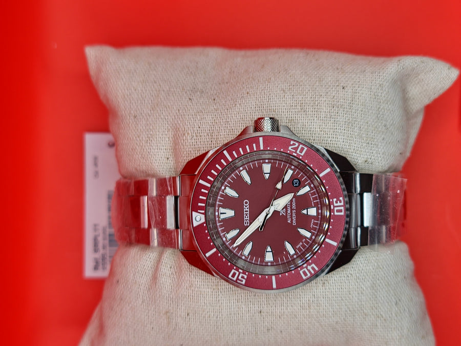 Seiko Prospex Automatic Diver 200m “Red Samurai” Reference: SRPL11 / 4R35 Automatic image 5